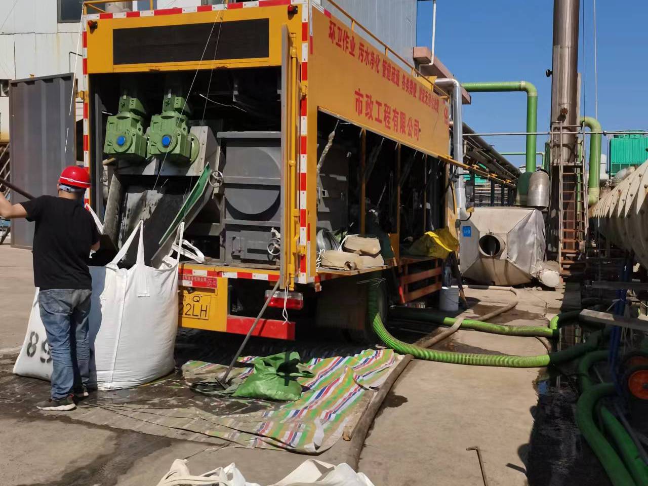 阜康淤泥压干处理